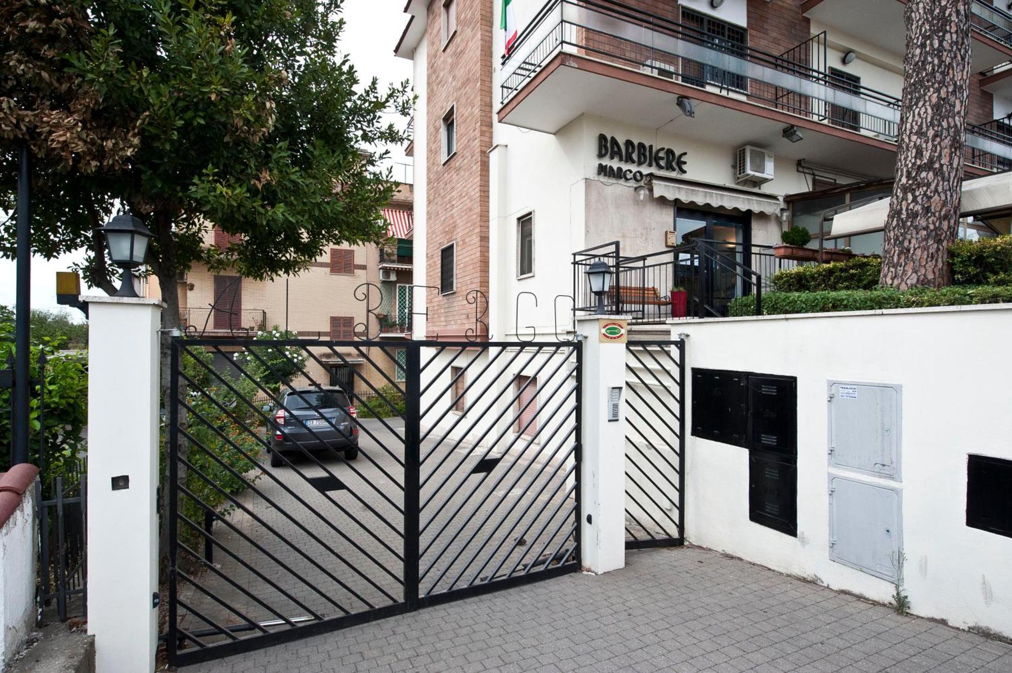 Hotel 4 Pini Rome Extérieur photo