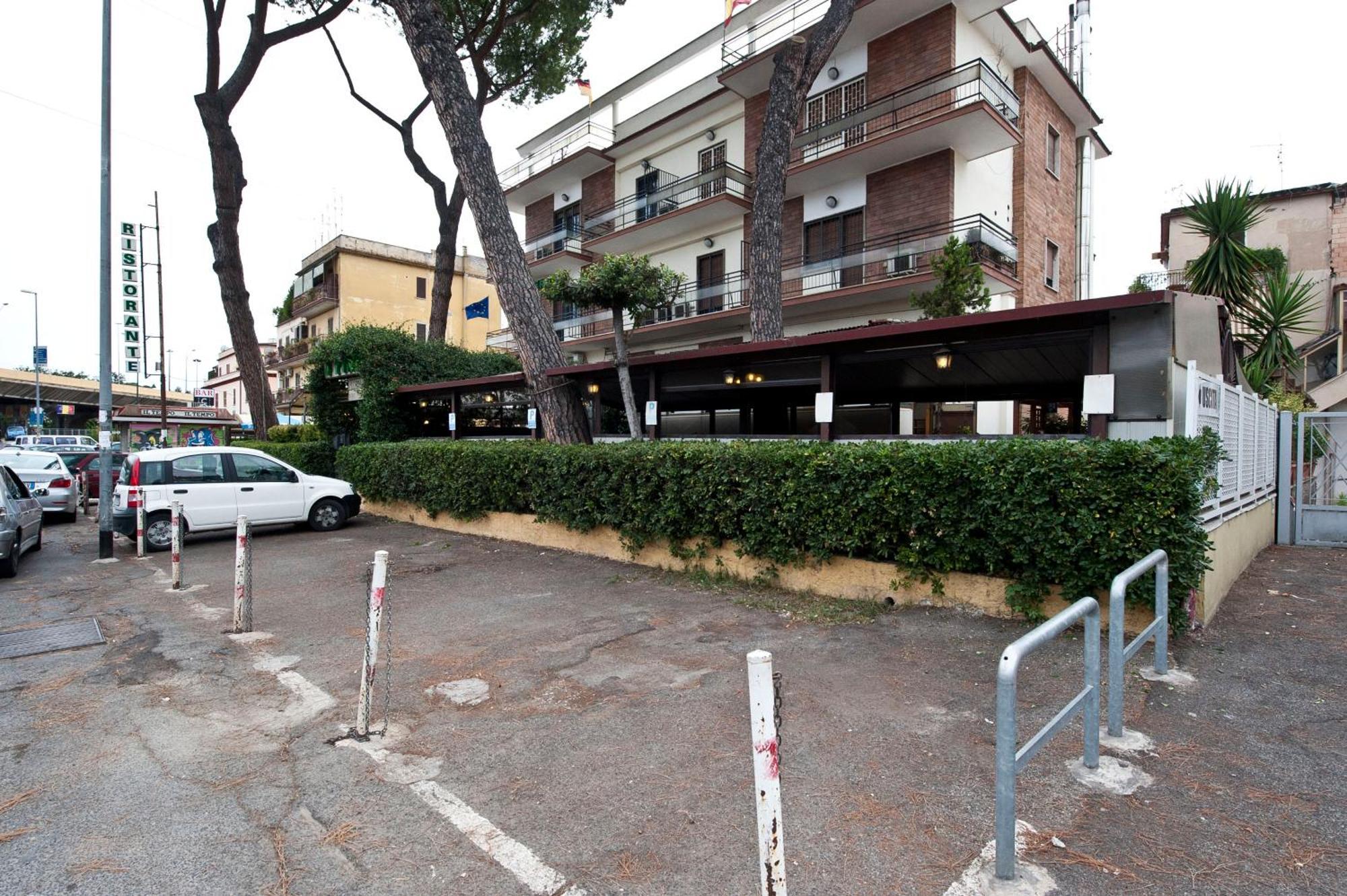 Hotel 4 Pini Rome Extérieur photo